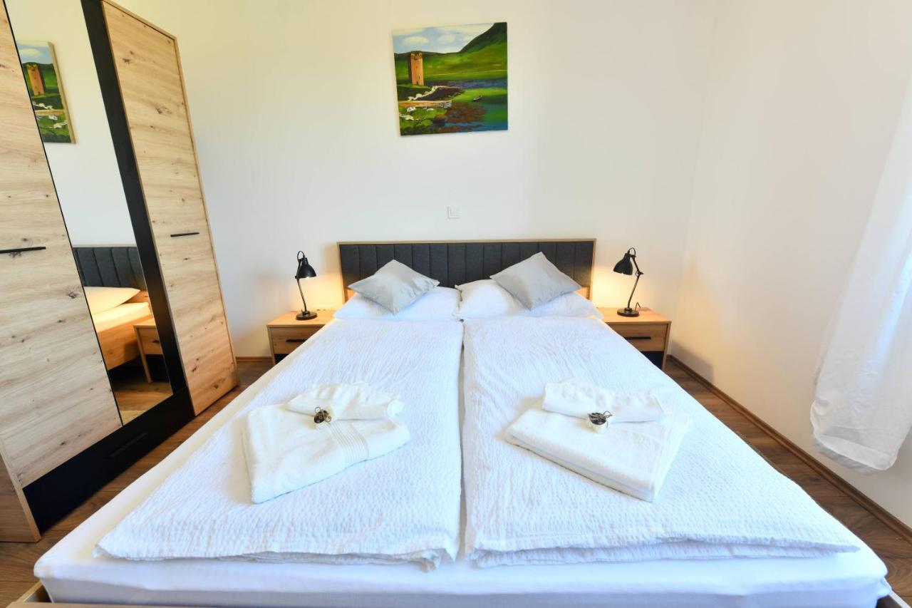 Wildernest Holiday Home Раковица Экстерьер фото